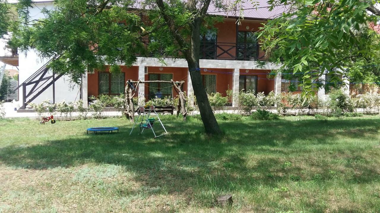 Otel Elena Kurortne  Exterior photo